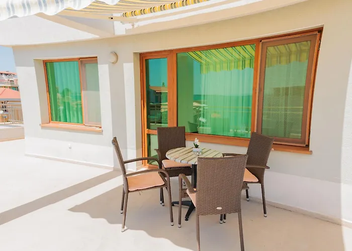 Black Sea Apartment *